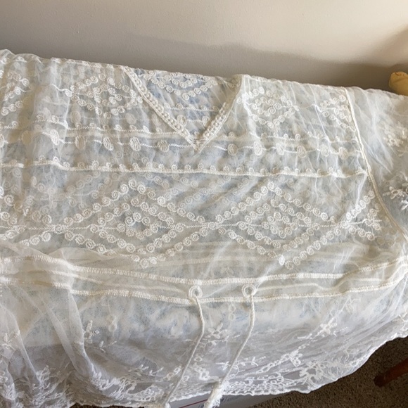 Cover-Up Never Worn - Picture 11 of 14